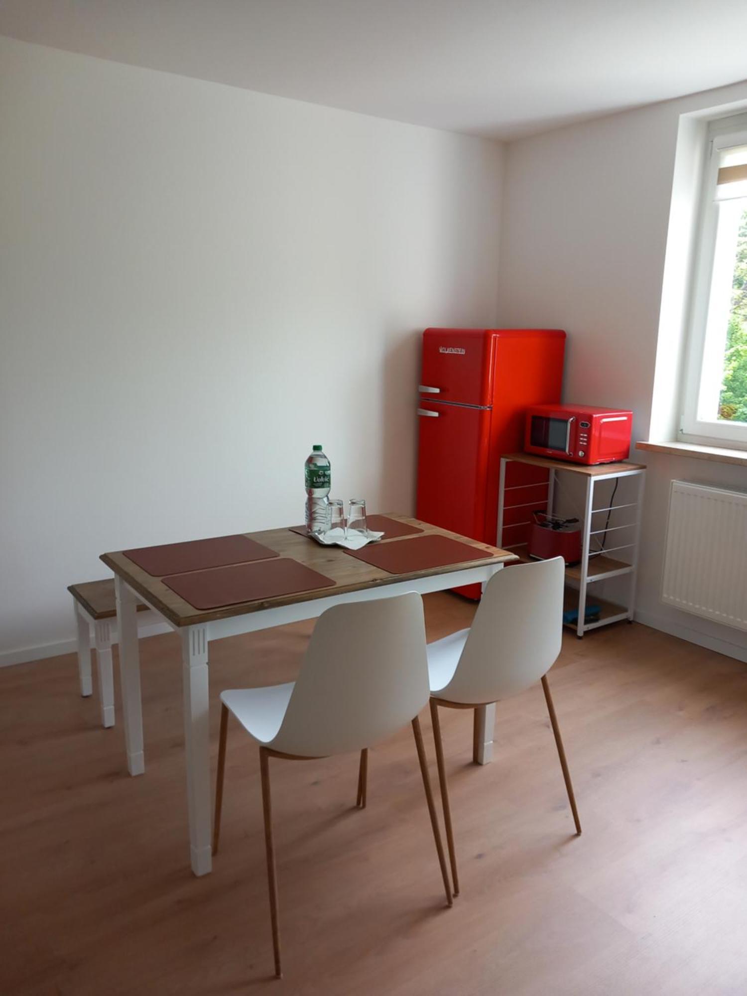 City Apartment Duisburg 1#Netflix &Wlan &Kingsize Bett &Kaffee Maschine & Central & 500M Innenhafen & 2 Min U Bahn Exteriér fotografie